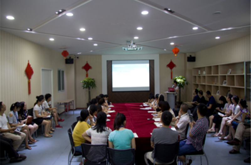 公司举办“发票合规管理及财税新政策”专题培训会