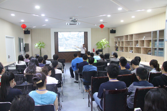 消防安全知识培训现场